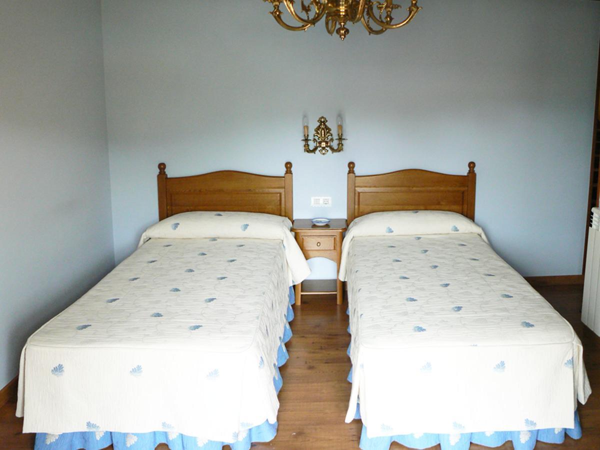 Posada Ribera Del Pas Iruz Room photo